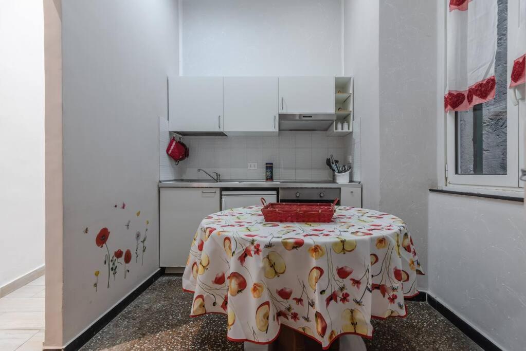 Appartamento Croce Bianca Prua - Affitti Brevi Italia Генуя Экстерьер фото
