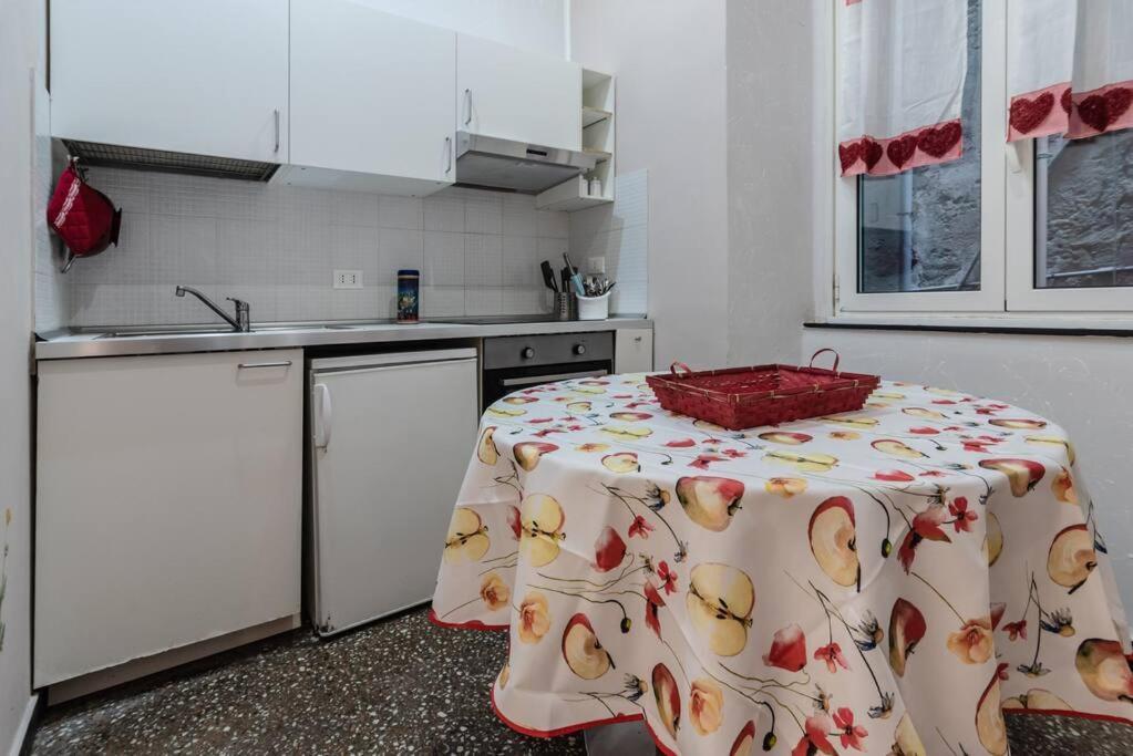 Appartamento Croce Bianca Prua - Affitti Brevi Italia Генуя Экстерьер фото